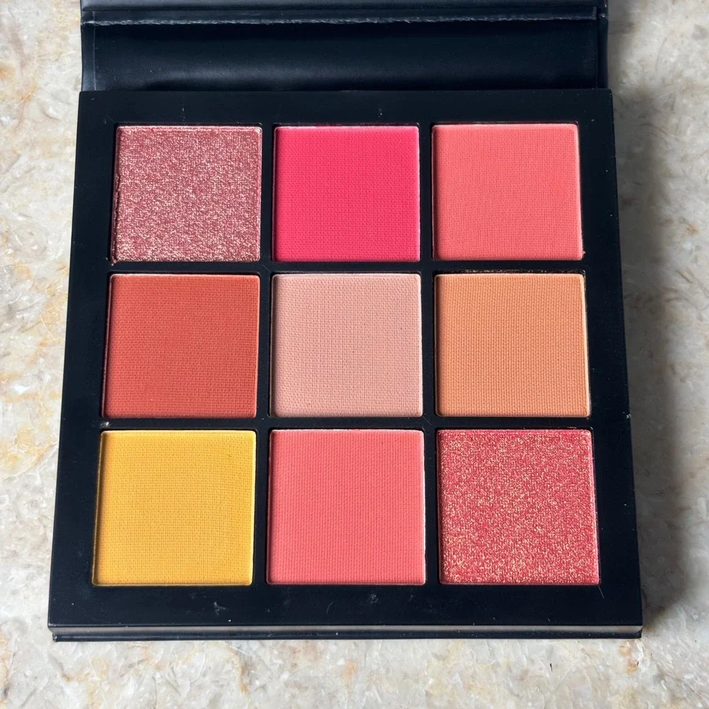 HUDA BEAUTY new without